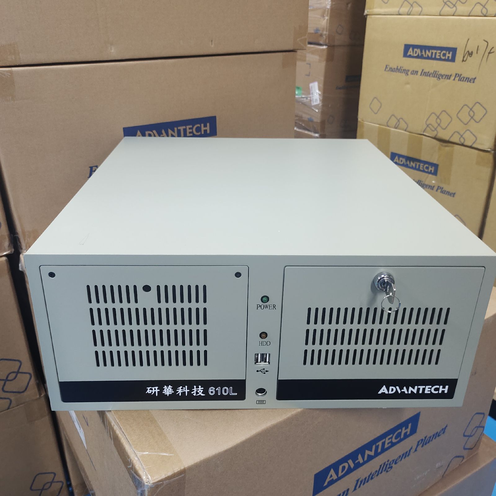 610/AIMB-788G2主板工控機(jī) 第12/13代工業(yè)電腦的卓越性能之選